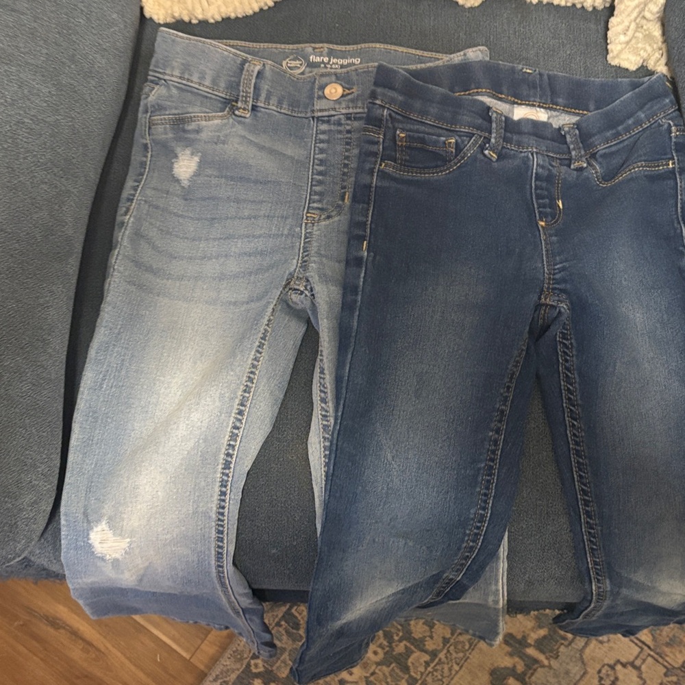 wonder nation Girls Two-Pack Jeans in Light Blue & Dark Blue Washes